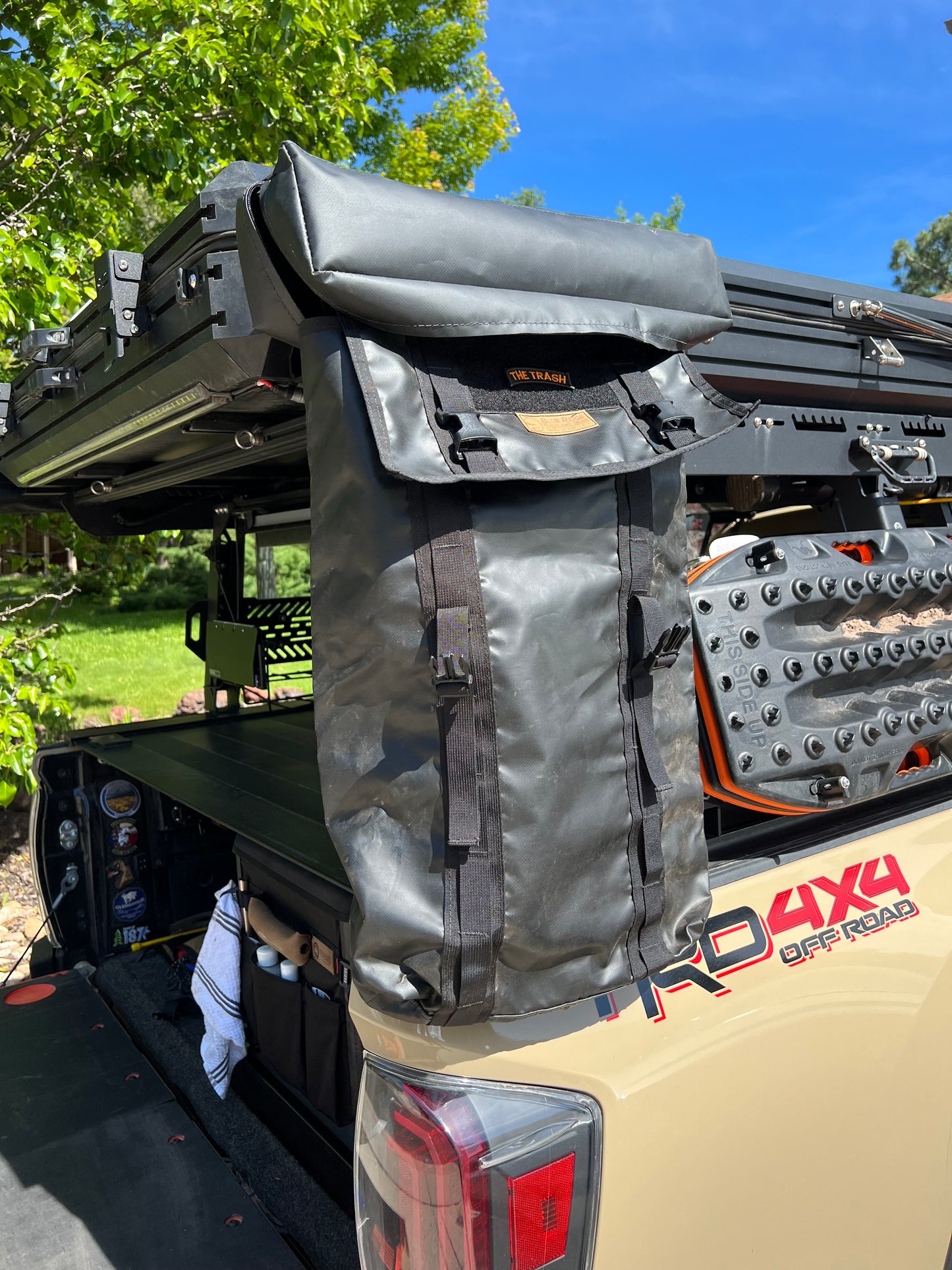 Awning-Style Mounted Trash Bag Enclosure