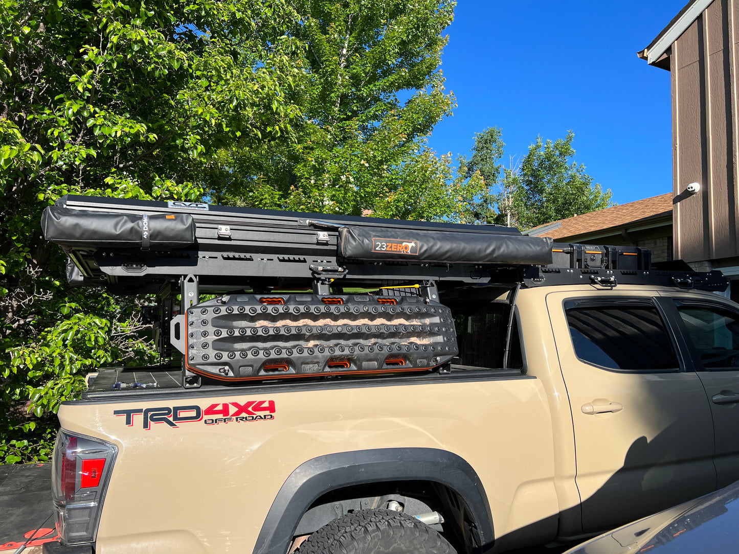 Awning-Style Mounted Trash Bag Enclosure